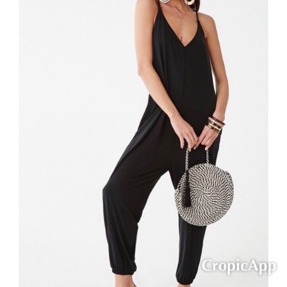 Sleeveless V-Neck Jumpsuit